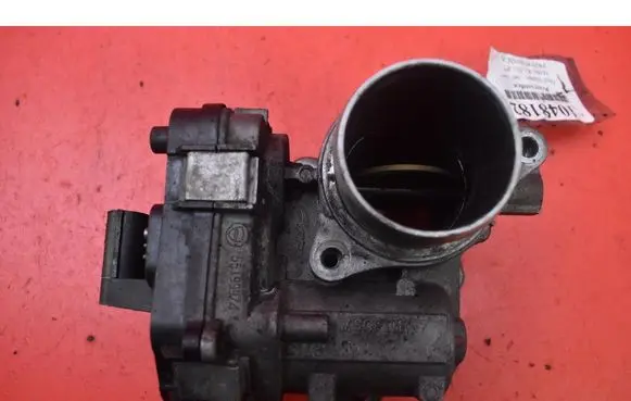 Opel Vectra C Throttle body valve 55199974