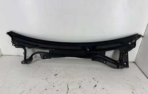 Alfa Romeo Stelvio Wiper trim 156134659