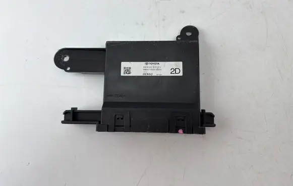 Toyota Yaris XP210 Air conditioning/heating control unit 88650K0121 MB2775008031