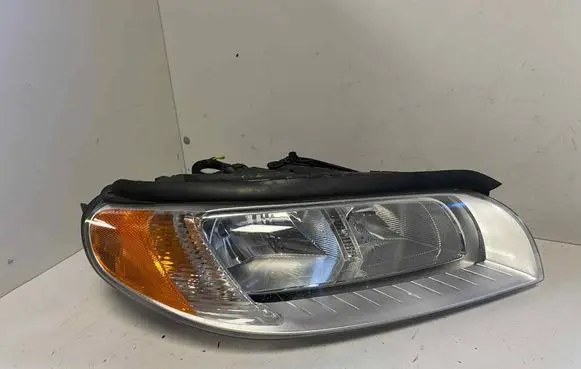 Volvo V70 Headlight/headlamp 31214354 6331200001