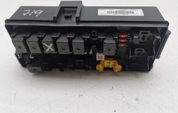 Jeep Grand Cherokee (WK) Fuse module 04692073AB
