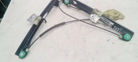 Seat Leon (1P) Front window lifting mechanism without motor 984013XXX