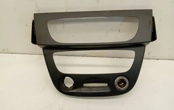 Renault Megane III Trim molding 682600020R