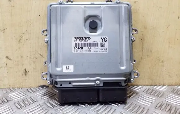 Volvo S60 Engine control unit/module P31303388 31303388 0281015286