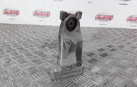 Mercedes-Benz S W222 Engine mount bracket A6422237104