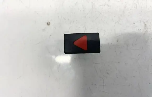 Volkswagen Jetta VI Hazard light switch 5c6953509