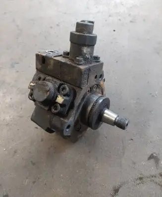 Audi A6 S6 C6 4F Fuel injection high pressure pump 059130755S 0445010154