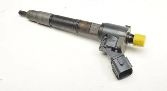 Volvo S90, V90 Fuel injector 31336769