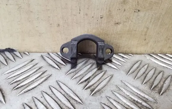 BMW 3 E90 E91 Fuel Injector clamp holder