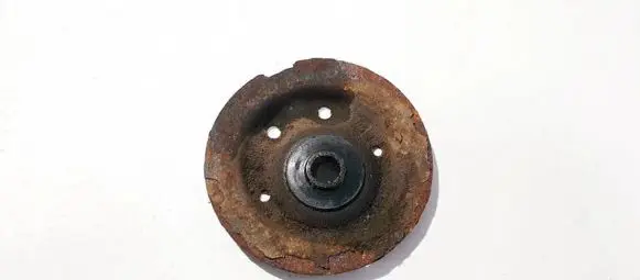 Toyota Avensis T250 Coil spring mount 