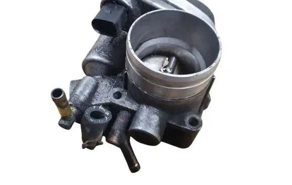 Volkswagen Touran I Throttle valve 06A133062AT A2C53093430
