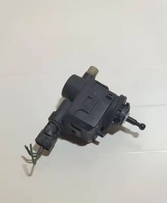 Renault Scenic II - Grand scenic II Headlight level adjustment motor 7700420737 007878