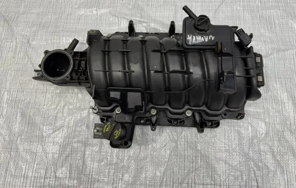 Dodge RAM 1500 DS Intake manifold 53022137AH