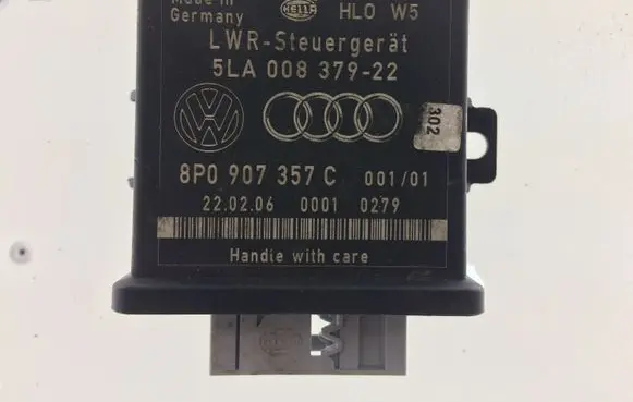 Audi A6 S6 C6 4F Light module LCM 8P0907357C 5LA00837922
