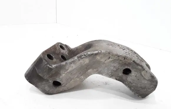 Volvo S40, V40 Engine mounting bracket 30611472