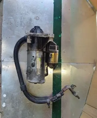 Mitsubishi Space Star Starter motor 8200064465