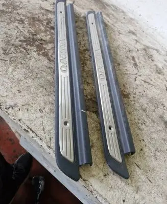 Volvo S40, V40 Front sill trim cover