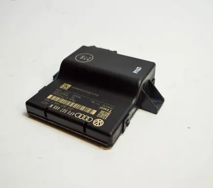 Audi A6 S6 C6 4F Gateway control module 4F0907468M