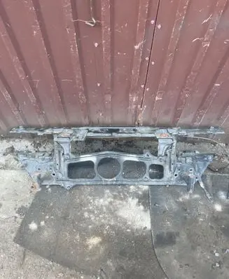 BMW 5 E39 Radiator support slam panel