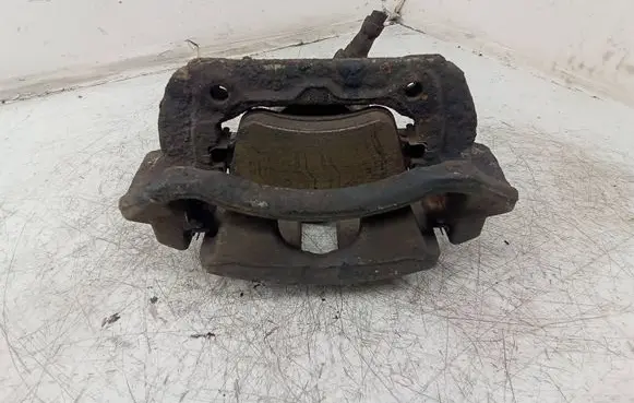Mercedes-Benz C W203 Front brake caliper