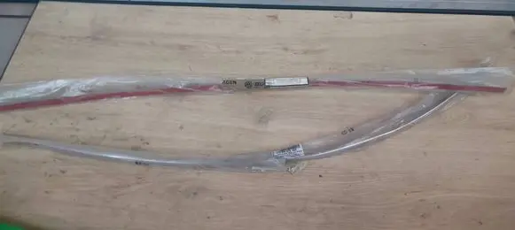 Skoda Superb B6 (3T) Front door glass trim molding 3T0853515 20210203