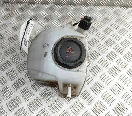 Volkswagen Taigo Coolant expansion tank/reservoir 2Q0121407D