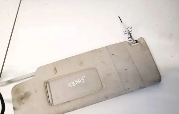 Volkswagen Golf V Sun visor