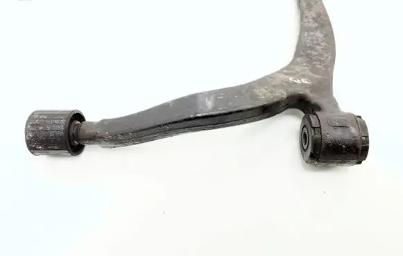 Peugeot 607 Front lower control arm/wishbone AK548799N