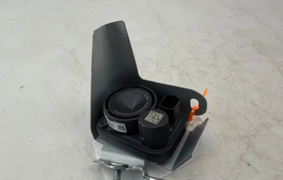 Toyota C-HR I Alarm system siren 89040F4010