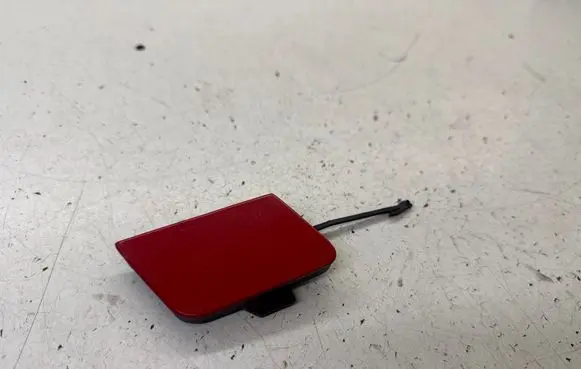 Audi A3 S3 A3 Sportback 8P Front tow hook cap/cover AD04015041A
