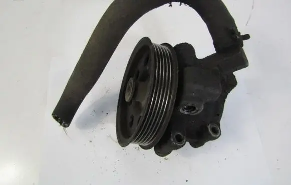 Ford Focus Power steering pump 