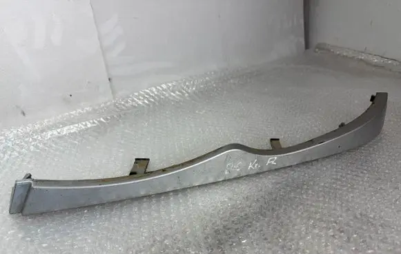 Under headlight/headlamp trim