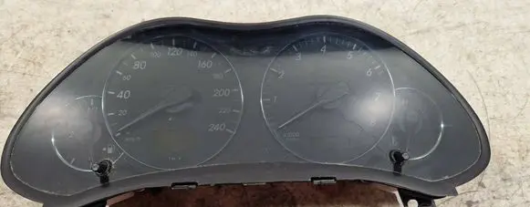 Toyota Avensis T250 Speedometer (instrument cluster) 8380005531 MB2574206720