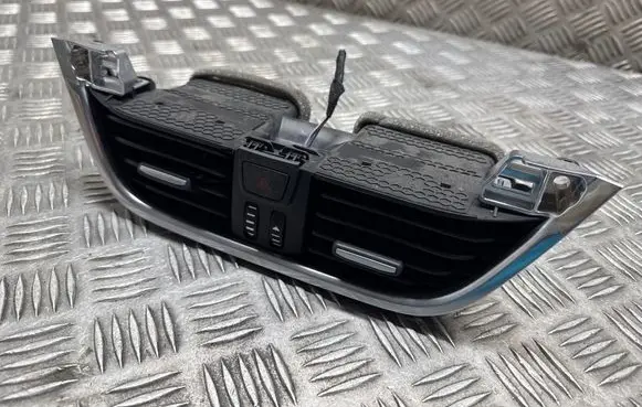 Ford Fiesta Dash center air vent grill H1BB19K617