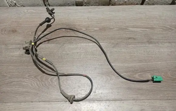 Volvo V70 ABS rear brake sensor 10071160383 3524257