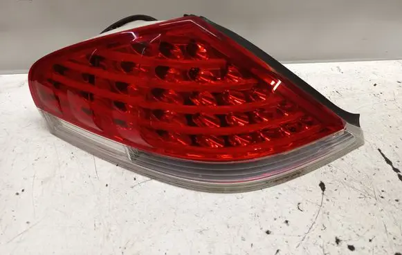 BMW 6 E63 E64 Rear/tail lights 6911891