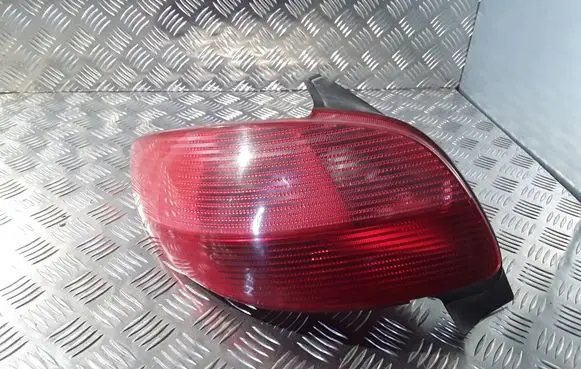 Peugeot 206 Rear/tail lights 2531