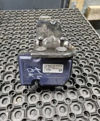 Mercedes-Benz GLE (W166 - C292) ABS Pump A1669013400