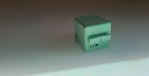 BMW 7 E65 E66 Other relay V23134K59X312 6136 8373700