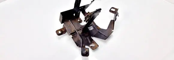 Mercedes-Benz E W211 Battery bracket 2115454440