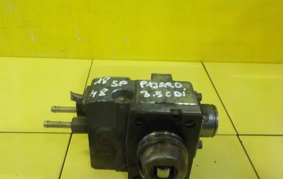 Mitsubishi Pajero Fuel injection high pressure pump MD367152