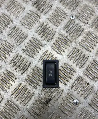 Traction control (ASR) switch