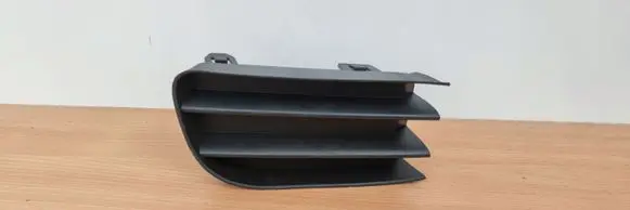 Renault Megane II Front bumper lower grill 8200115120