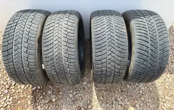 BMW X3 E83 R17 winter tire 