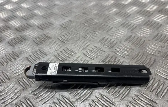 Mercedes-Benz E W211 Seat belt adjustment rail 561078424B