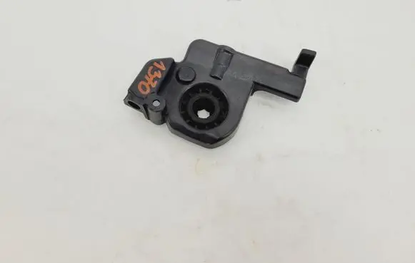 Renault Twingo II Radiator mount bracket 215144561R