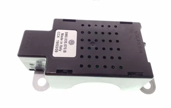 Volkswagen Golf Plus Aerial antenna amplifier 5M0035570B