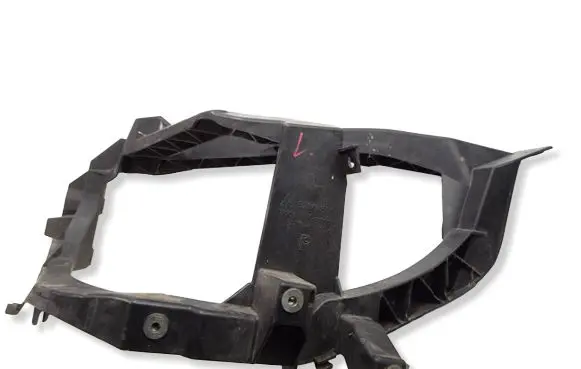 Mitsubishi Colt Headlight/headlamp mounting bracket 5256A813