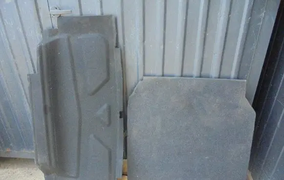 Trunk/boot side trim panel
