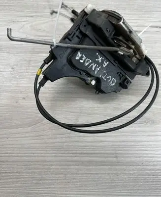Mitsubishi Outlander Rear door lock